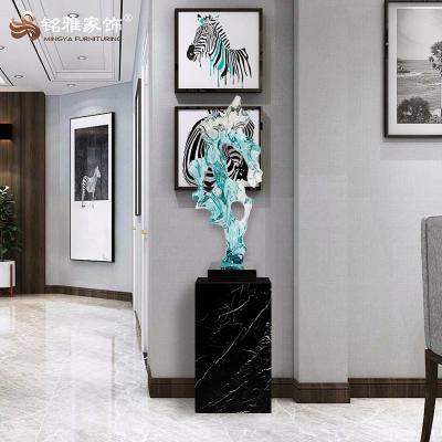 China Modern Europe Clear Resin Abstract Craft Sculpture Hotel Lobby Decoration for sale