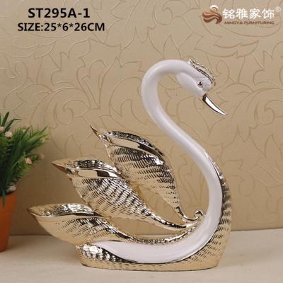 China China Wedding Decoration Pieces Animal Sculpture Resin Swan Statues For Home Decor for sale