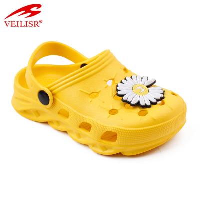 China Lightweight Outdoor Summer Sandals Kids EVA Clogs Kids Clogs for sale