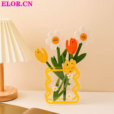 China Minimalist INS Acrylic Light Luxury Acrylic Flower Vase Ornaments Table Decoration Living Room Flower Housewarming Gift for sale