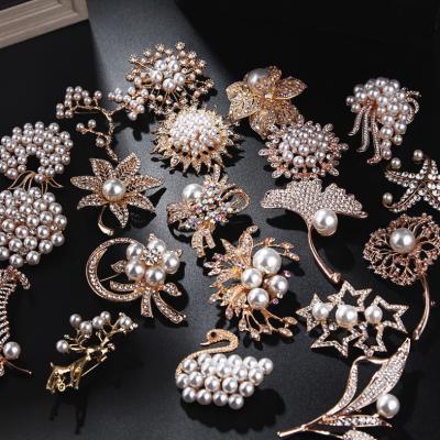 China Fashion mix design jewelry decoration jewelry fashion mix design crystal swan brooch brooch pin clothes accessories for sale