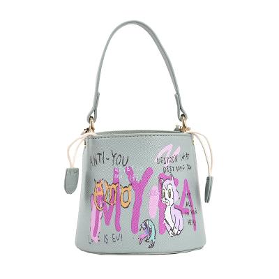 China 2021 summer fashion doodle print ladies luxury bucket bag with string lining shoulder cross-body bag for sale