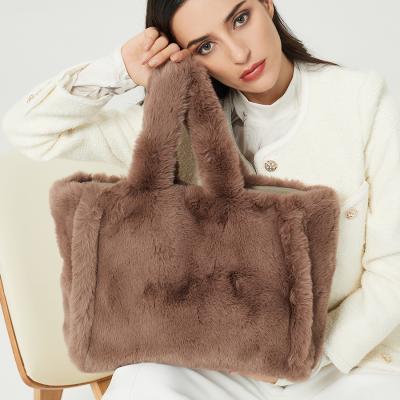 China Fashion / Fashion Retro Winter Customized High Quality Faux Fur Women Tote Bag Luxury Women Daily Bag for sale