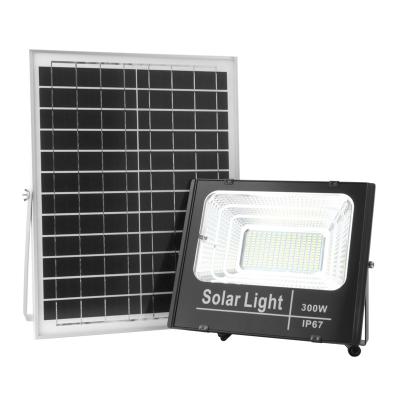 China Outdoor Adjustable Remote Control Solar Lights LED Solar Flood Light + Sync Light With Outdoor For Garden for sale