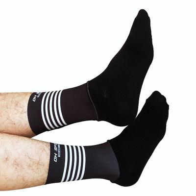 China Breathable Pro Cycling Socks Breathable Custom Sports Socks Mens Absorb Sweaty Socks for sale