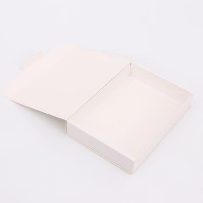 China Recyclable Customize Logo Printing White Cosmetic Gift Box Custom Cardboard Paper Packaging Shipping Paper Box For Clothes for sale