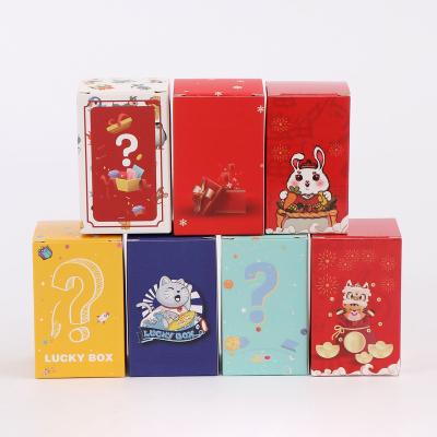 China Recyclable Custom Cardboard Logo Printing Gift Packaging White Custom Paper Box for sale