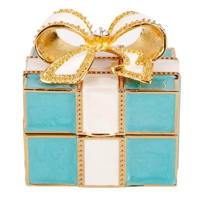 China Eco-friendly Durable Blue Bowknot Diamond Ring Box Metal Jewelry Trinket Box Manufacturer For Girl Gift Custom for sale