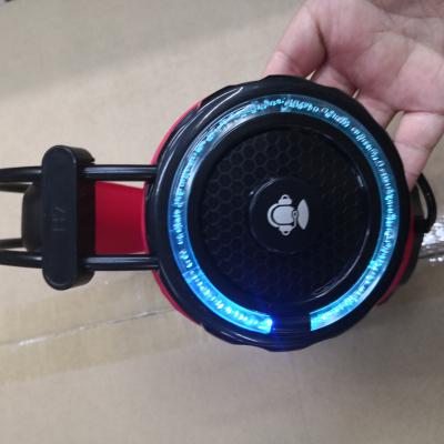 China Headband Factory Computer Stereo Gaming Earphones With MIC LED Light Earphone Over Ear Cable Headset For PC Game for sale