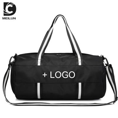 China Lightweight Hot Sale Travel Duffel Bags Mens Sports Gym Waterproof Nylon Bag With Logo Printing for sale