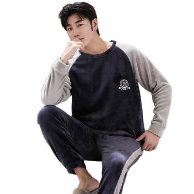 China Viable Factory Wholesale Winter Mens Long Sleeve Sleepwear Two Piece Flannel Pajamas for sale