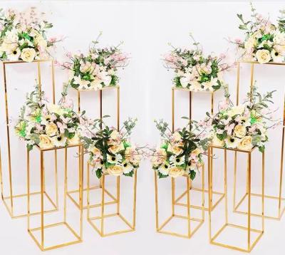 China JX028 Wedding Decoration Plat France Gold Geometry Metal Flower Stand Set Decoration Wedding 4 Table Centerpieces for sale