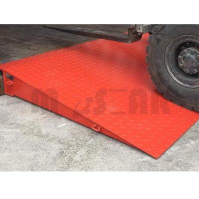 China Truck Loading Ramp 6 Tons Small Container Ramp Forklift Loading Ramps Container Ramp for sale