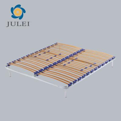 China Queen Size Welded Metal Slat Wooden Platform Bed Frames With Strong Support for sale