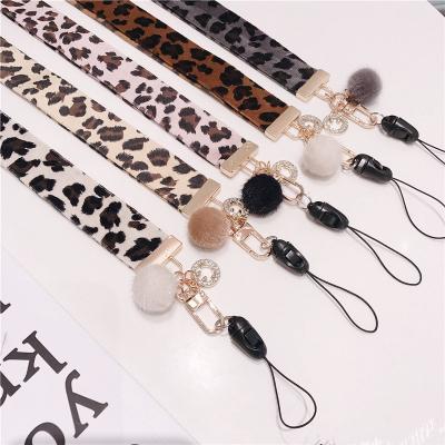 China Modern Leopard Print Neck Strap Lanyard Id Card Detachable For iPhone 6 7 8 X XS Max For MP3 MP4 for sale