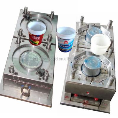 China Food Bucket Cover Steel Plastic Handle Molds Injection Machine for sale