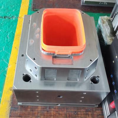 China Plastic Iron OEM Injection Bucket Mold In Mold Factory for sale