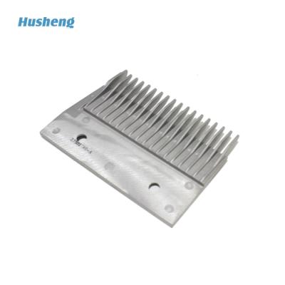 China Modern Hitachi Escalator Parts , DSA2000168-L/-R/DSA2000169-M/17 Escalator Comb Plate for sale