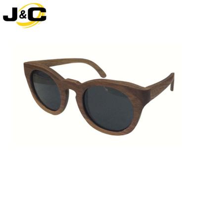 China 2022 Fashion Sunglasses New Custom Logo Bamboo Wood Sunglasses Polarized CE for sale