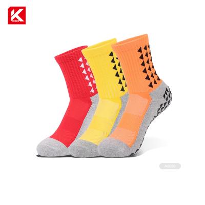 China KT3- A079 Sporting Shorts Football Socks Sports Anti-Slip Grip Socks Sports Sock for sale