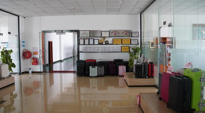 Verified China supplier - Dongguan Hongyue Travel Goods Co., Ltd.