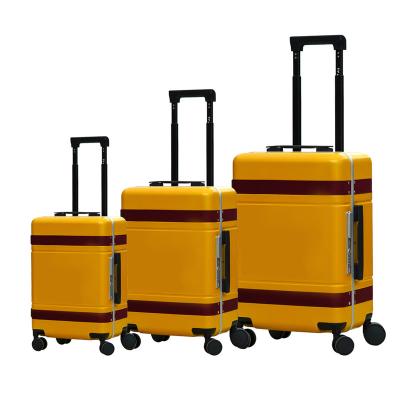 China High Quality 20/24/28 Inch 3 Piece Luggage Sets Rolling PC Travel Trolley Bag Suitcase Carry On Luggage With Traveling Bag Suitcase for sale