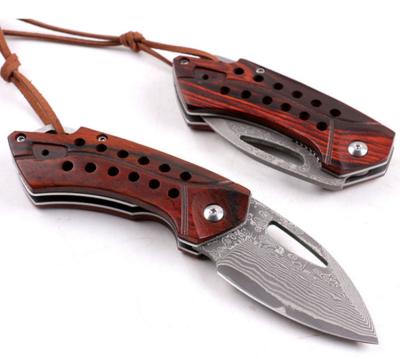 China Hunting Knife Damascus Steel Folding Pocket Knife With Wood Handle for sale