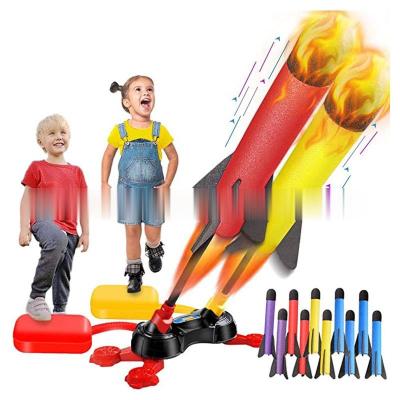 China Kids (4-6 Years) Dual Foot Progression Rocket Laucher Toy With Light Soaring Stunt for sale