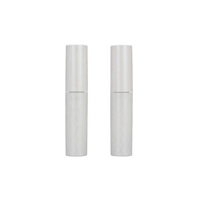 China 2.6ml Disposable Round Lip Gloss Tube With Empty White Tube Container Lip Wand Grain Lip Balm Custom Bottles for sale