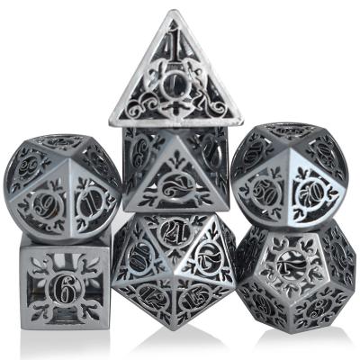 China DND Games Amazon Hot Sale Factory Wholesale Dice Set Polyhedral Custom Logo Custom Dice Dies Set 7 DND Dice for sale