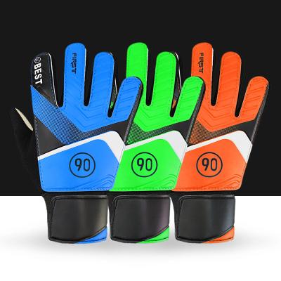 China No finger protection manufacturer sells children's football goalkeeper gloves, latex goalkeeper anti-collision gloves, hand protection and has wholesale for sale