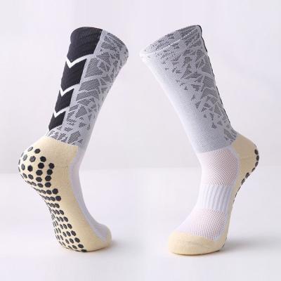 China Anti-slip Designer Football Mid Calf Calze Grip Soccer Breathable Sporty Non-Slip Sock Non Slip Sports Socks for sale