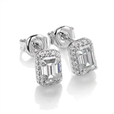 China FASHIONABLE silver moissanite stud earrings0.5Carat female moissanite stud earrings for sale