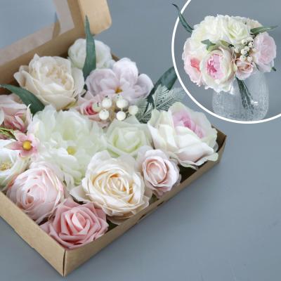 China Christmas Wedding Anniversary R128 Christmas Flower Gift Box Mother's Day Promotional Gifts For Women Silk Flower Gift Set for sale