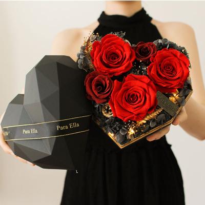 China Christmas Wedding Anniversary R319 Valentines Day Gift Preserved Roses Gift Box Heart Shaped Gift Box Dried Rose Flowers for sale