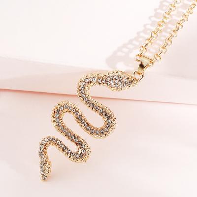 China Wholesale Casual/Sporty Hot Selling Gold Plated Snake Necklace Multi Color Rhinestone Necklace Pendant for sale