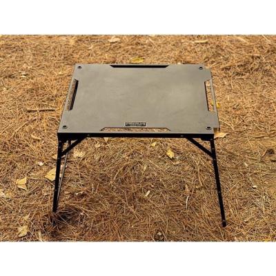 China Outdoor Gear Camping Steel Foldable Steel Raven Camping Table Table for sale