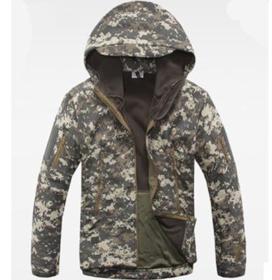 China Waterproof Custom Windproof Outdoor camo printed softshell jackets for sale