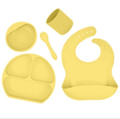 China VCANFASHION Washable Soft Good Quality Wholesale Custom Set Low MOQ Logo Waterproof Silicone Baby Bib for sale