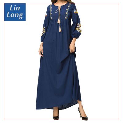 China Embroidery Muslim Abaya Dress The Modern Long Sleeve Deira Muslim Dress In Dubai Abaya Style for sale