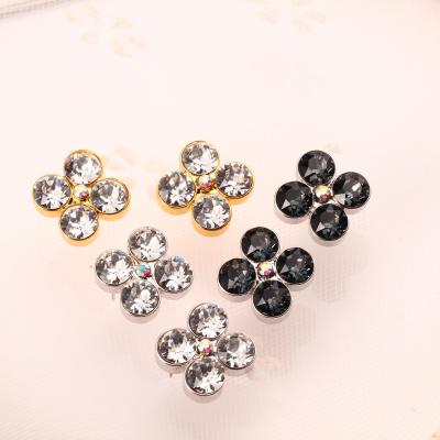 China 2020 Fashion Jewelry NEW Brass Stud Earrings Jewelry For Women Gift Custom Platina Stud Earrings Wholesale China Supplier for sale