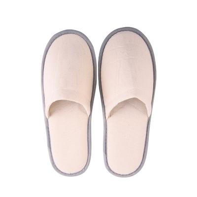 China Disposable Soft Hotel Fabric Non-Slip Dotted Slipper for sale