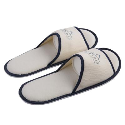 China Soft Embroidered End Toe Terry Cloth Hotel Slipper for sale