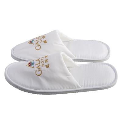 China Soft Hotel Supplies Guest Hotel Wholesabe Disposable Slipper for sale