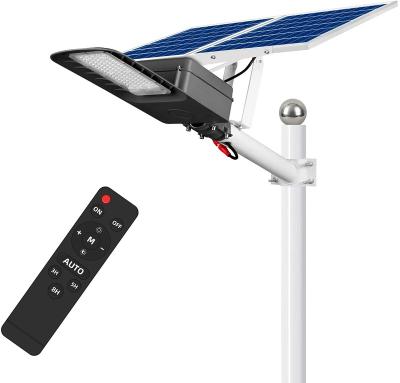 China Hot Sale 100W200W400WIP65 Waterproof ROAD Light Sensor + LED Remote Control Outdoor Garden Solar Street Light for sale