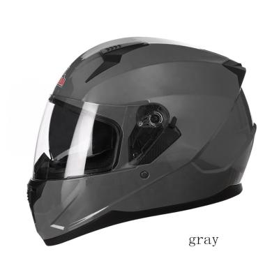 Cina Casco per motociclisti a doppia certificazione con doppia lente a copertura completa e design traspirante in vendita