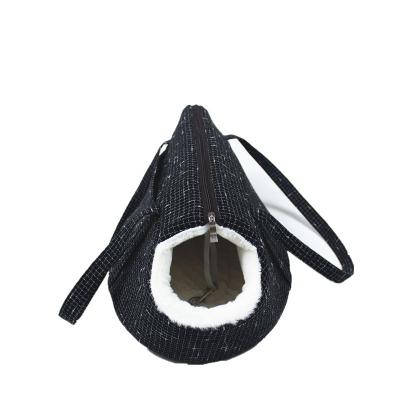 China Supply COO-2745 Wholesale Hot Breathable Flush Cat Carrier Bag Portable Pet Accessories China Supplier for sale