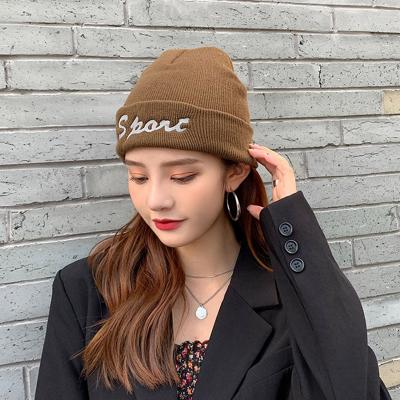 China Hip Hop Unisex Hats Fashion Printing Daily Life Beanies Letter Solid Color Warm Knitted Winter Casual Hat for sale