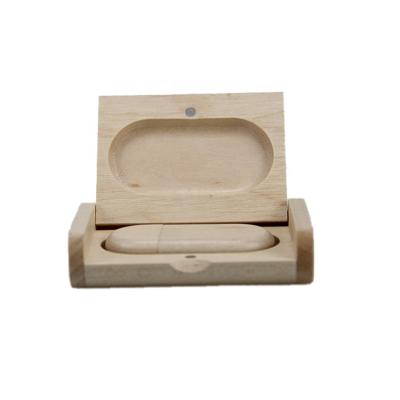 China Vitalucks Handmade Modern Maple Wooden Wedding Gift Box USB Lightning Drive USB Box With USB for sale