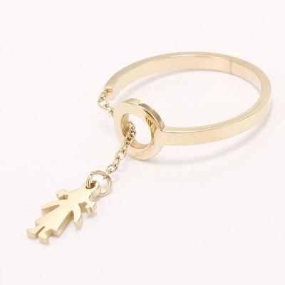 China Environmental Friendly Wholesale Stainless Steel Event Decoration Jewelry 14K Female Gold Plated Character Ring for sale